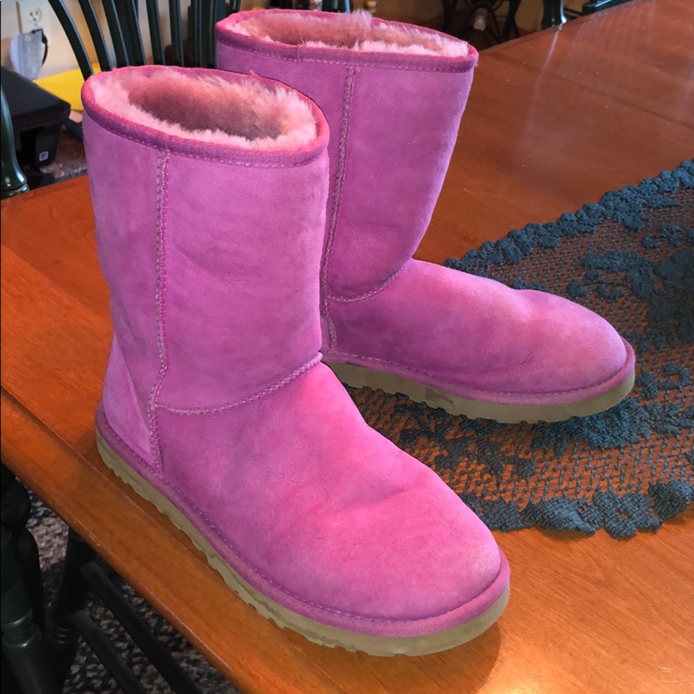 Pink uggs size 8